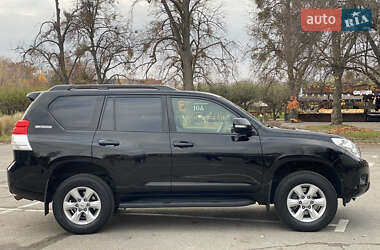 Внедорожник / Кроссовер Toyota Land Cruiser Prado 2012 в Киеве