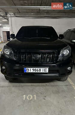 Внедорожник / Кроссовер Toyota Land Cruiser Prado 2010 в Полтаве