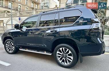 Внедорожник / Кроссовер Toyota Land Cruiser Prado 2021 в Киеве