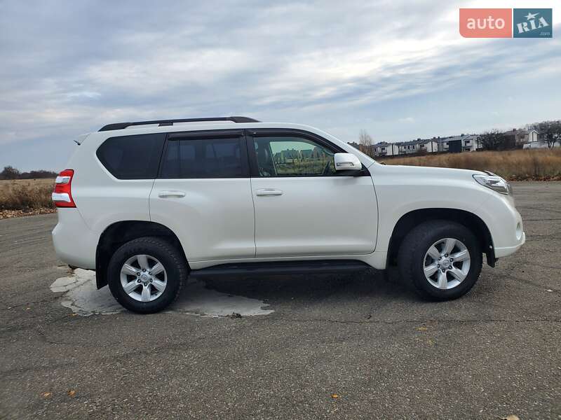 Внедорожник / Кроссовер Toyota Land Cruiser Prado 2014 в Киеве