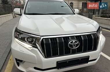 Позашляховик / Кросовер Toyota Land Cruiser Prado 2022 в Києві