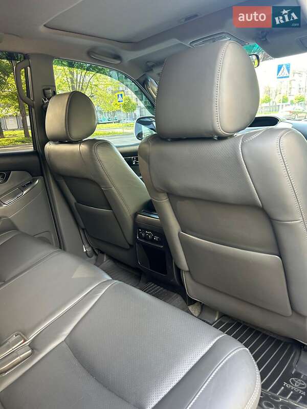 Внедорожник / Кроссовер Toyota Land Cruiser Prado 2008 в Днепре