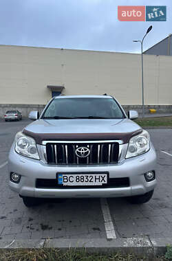 Позашляховик / Кросовер Toyota Land Cruiser Prado 2010 в Львові