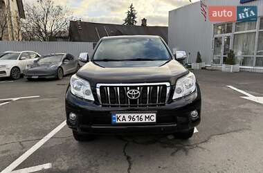 Позашляховик / Кросовер Toyota Land Cruiser Prado 2011 в Києві