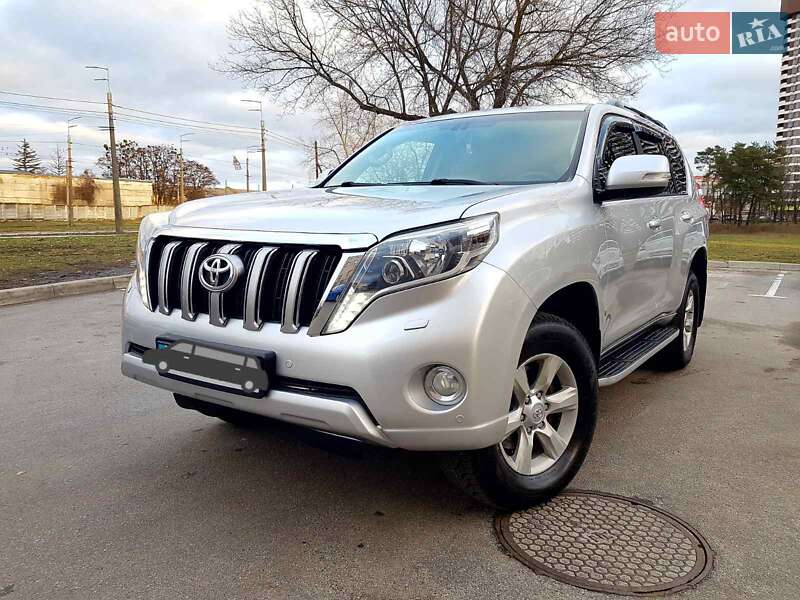 Позашляховик / Кросовер Toyota Land Cruiser Prado 2014 в Києві
