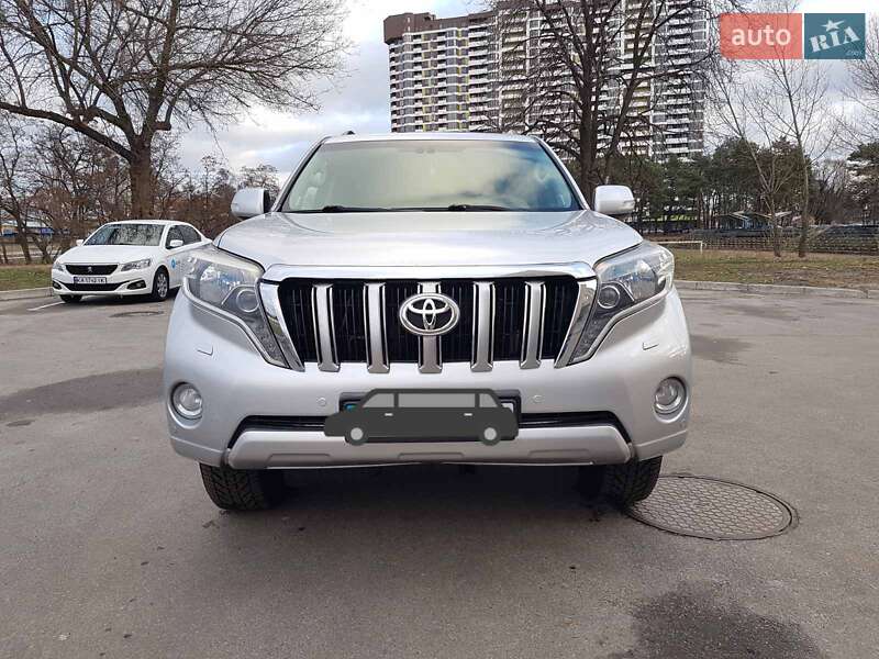 Позашляховик / Кросовер Toyota Land Cruiser Prado 2014 в Києві