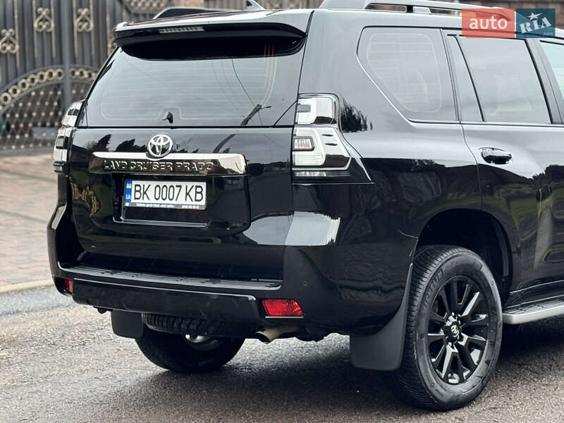 Внедорожник / Кроссовер Toyota Land Cruiser Prado 2022 в Ровно фото 12 Внедорожник / Кроссовер Toyota Land Cruiser Prado 2022 в Ровно
