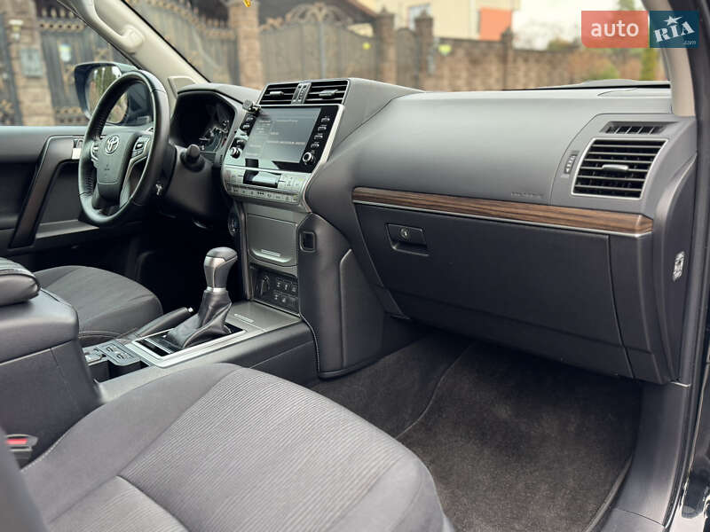 Внедорожник / Кроссовер Toyota Land Cruiser Prado 2022 в Ровно фото 22 Внедорожник / Кроссовер Toyota Land Cruiser Prado 2022 в Ровно