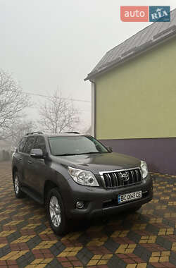 Внедорожник / Кроссовер Toyota Land Cruiser Prado 2011 в 
