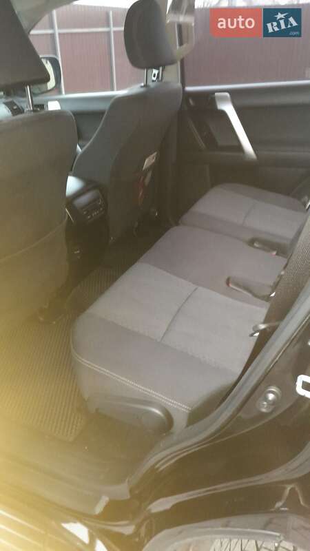 Внедорожник / Кроссовер Toyota Land Cruiser Prado 2018 в Днепре фото 5 Внедорожник / Кроссовер Toyota Land Cruiser Prado 2018 в Днепре