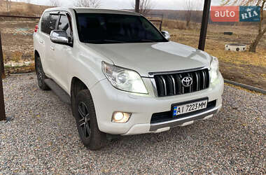 Позашляховик / Кросовер Toyota Land Cruiser Prado 2011 в Харкові