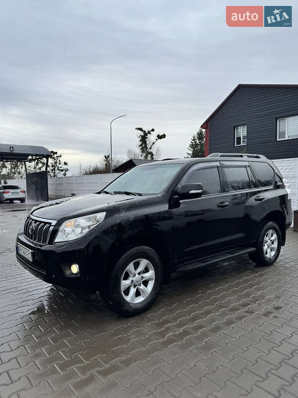 Внедорожник / Кроссовер Toyota Land Cruiser Prado 2012 в Хмельнике