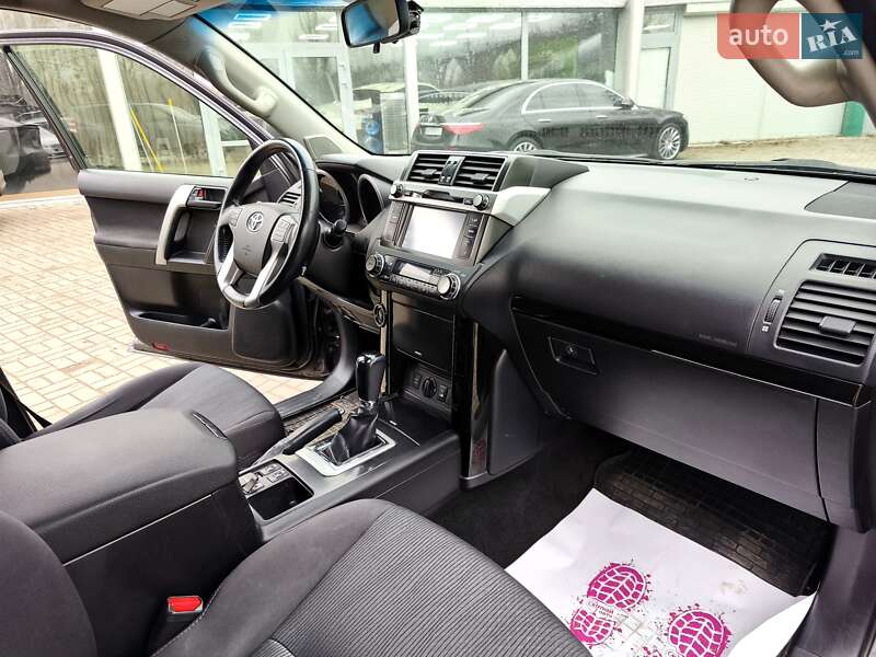 Позашляховик / Кросовер Toyota Land Cruiser Prado 2013 в Дніпрі