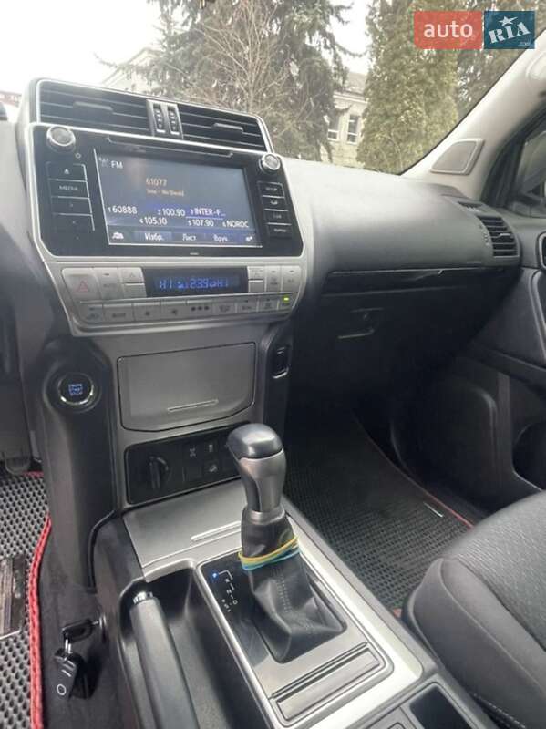 Внедорожник / Кроссовер Toyota Land Cruiser Prado 2019 в Одессе