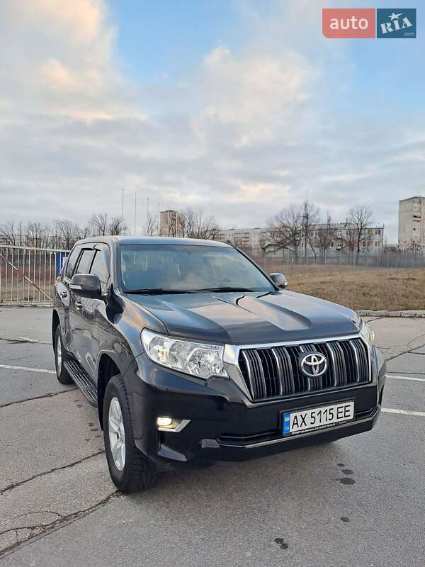 Позашляховик / Кросовер Toyota Land Cruiser Prado 2018 в Харкові