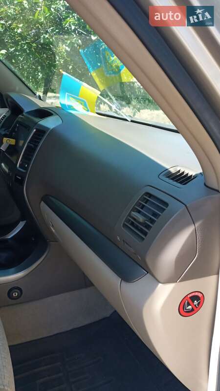 Внедорожник / Кроссовер Toyota Land Cruiser Prado 2005 в Херсоне