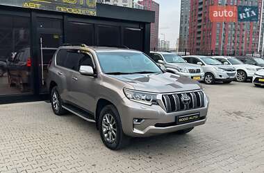 Позашляховик / Кросовер Toyota Land Cruiser Prado 2018 в Києві