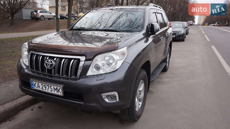 Внедорожник / Кроссовер Toyota Land Cruiser Prado 2012 в Киеве