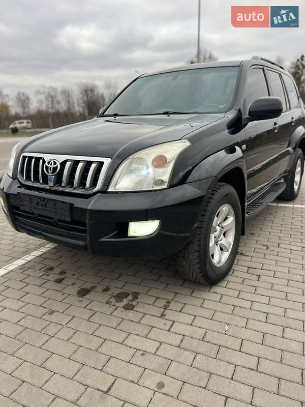 Внедорожник / Кроссовер Toyota Land Cruiser Prado 2004 в Дубно