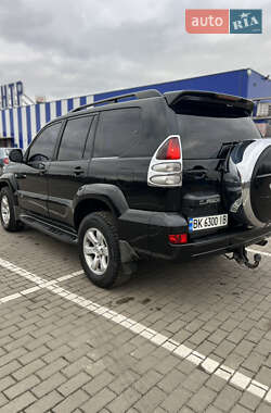 Внедорожник / Кроссовер Toyota Land Cruiser Prado 2004 в Дубно