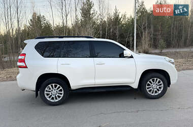 Позашляховик / Кросовер Toyota Land Cruiser Prado 2014 в 