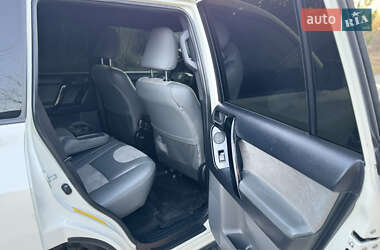 Позашляховик / Кросовер Toyota Land Cruiser Prado 2014 в 