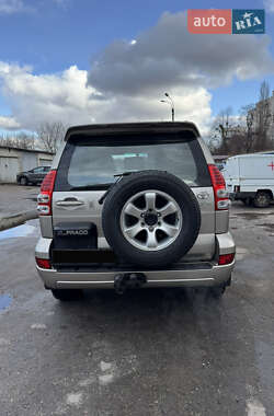 Внедорожник / Кроссовер Toyota Land Cruiser Prado 2003 в 