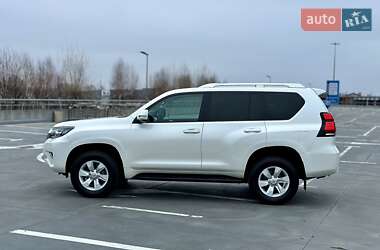 Внедорожник / Кроссовер Toyota Land Cruiser Prado 2022 в Киеве