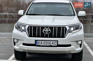 Внедорожник / Кроссовер Toyota Land Cruiser Prado 2022 в Киеве