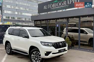 Позашляховик / Кросовер Toyota Land Cruiser Prado 2022 в Києві