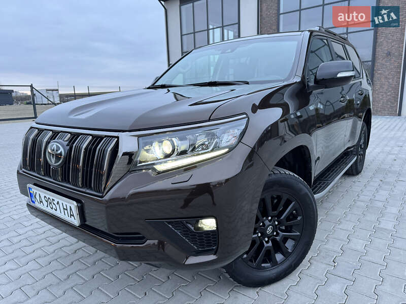 Toyota Land Cruiser Prado 2021
