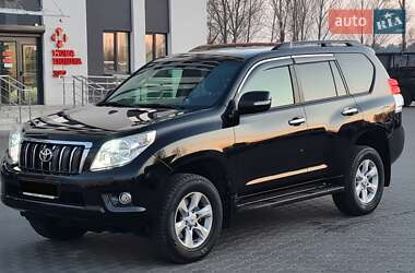 Позашляховик / Кросовер Toyota Land Cruiser Prado 2013 в Києві