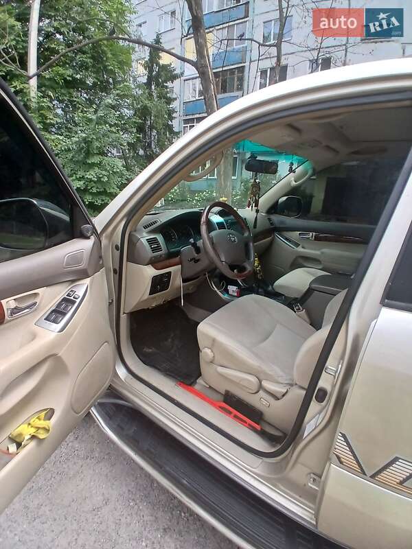 Позашляховик / Кросовер Toyota Land Cruiser Prado 2006 в Харкові