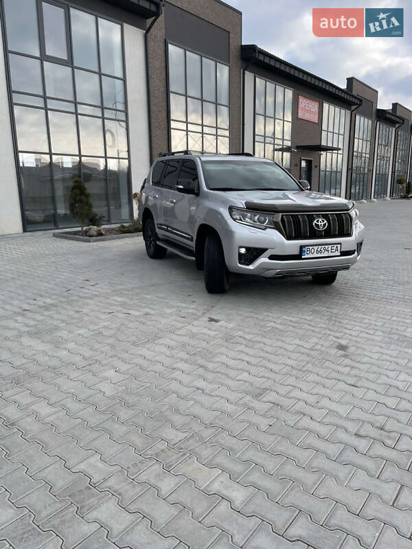 Позашляховик / Кросовер Toyota Land Cruiser Prado 2021 в Тернополі