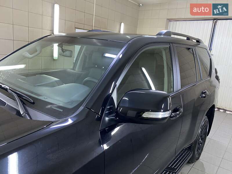 Позашляховик / Кросовер Toyota Land Cruiser Prado 2023 в Умані