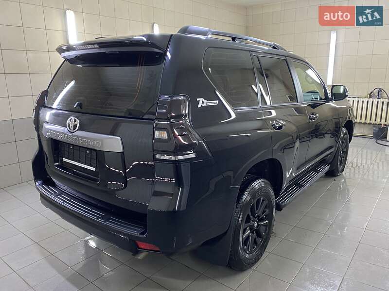 Позашляховик / Кросовер Toyota Land Cruiser Prado 2023 в Умані