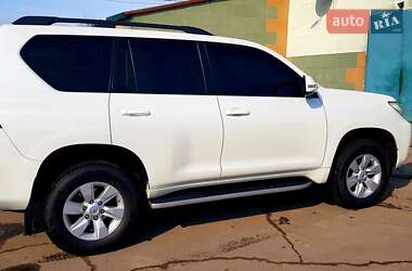 Позашляховик / Кросовер Toyota Land Cruiser Prado 2019 в 