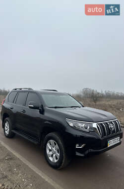 Позашляховик / Кросовер Toyota Land Cruiser Prado 2019 в Києві