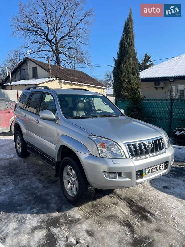 Позашляховик / Кросовер Toyota Land Cruiser Prado 2006 в Києві