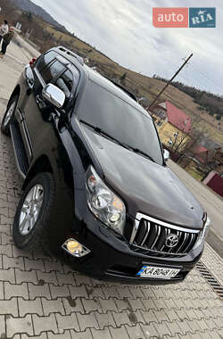 Позашляховик / Кросовер Toyota Land Cruiser Prado 2010 в Нижніх Воротах