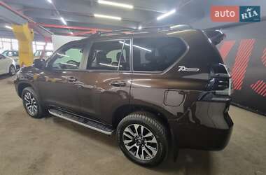 Внедорожник / Кроссовер Toyota Land Cruiser Prado 2022 в Киеве