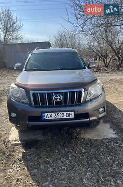 Внедорожник / Кроссовер Toyota Land Cruiser Prado 2010 в Харькове