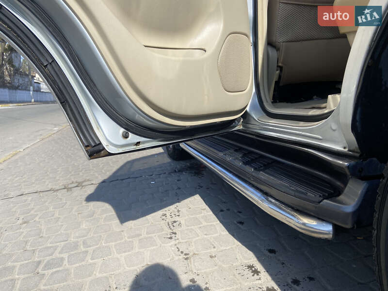 Внедорожник / Кроссовер Toyota Land Cruiser Prado 2003 в Киеве
