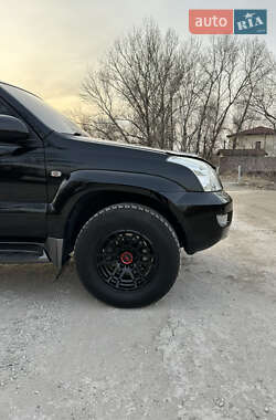 Внедорожник / Кроссовер Toyota Land Cruiser Prado 2004 в 