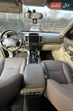 Внедорожник / Кроссовер Toyota Land Cruiser Prado 2004 в 