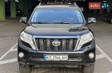 Внедорожник / Кроссовер Toyota Land Cruiser Prado 2017 в 