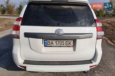 Внедорожник / Кроссовер Toyota Land Cruiser Prado 2015 в 
