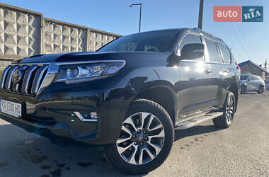 Внедорожник / Кроссовер Toyota Land Cruiser Prado 2022 в 