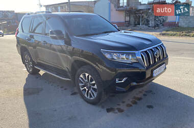 Внедорожник / Кроссовер Toyota Land Cruiser Prado 2022 в 