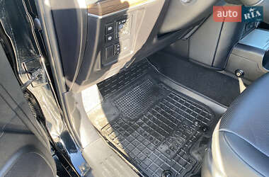 Внедорожник / Кроссовер Toyota Land Cruiser Prado 2022 в 